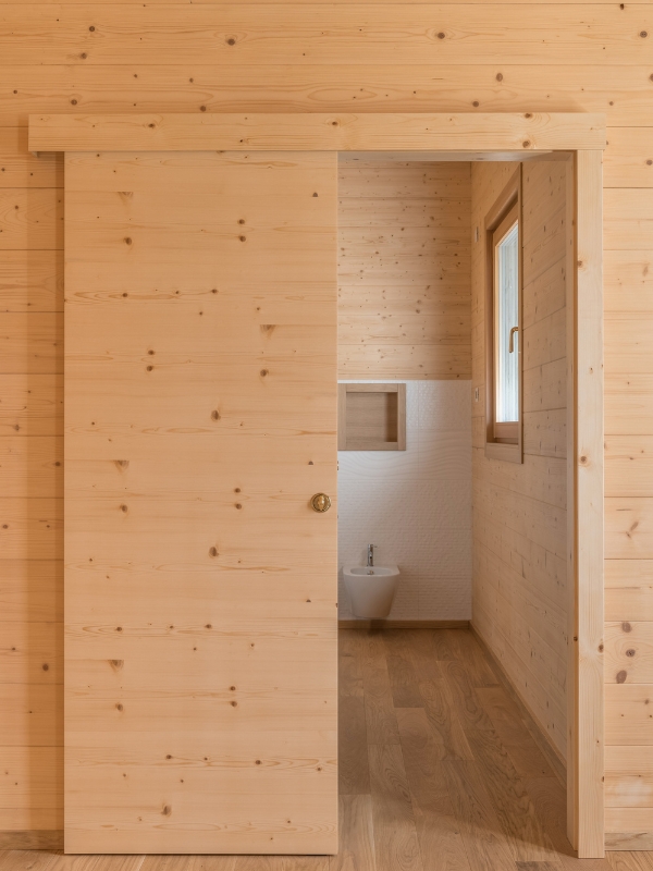 Portone_ingresso_strutture2